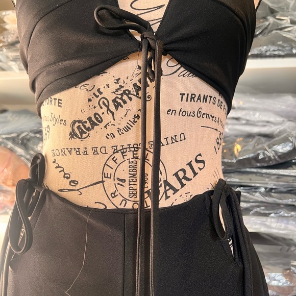 Elegant Black Women's 2 piece set - Picture 7 of 10